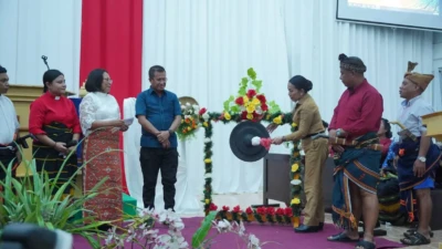 Bupati SBD Buka Pra Sidang Sinode Komisi Perempuan se-Sumba, Tekankan Keputusan Strategis