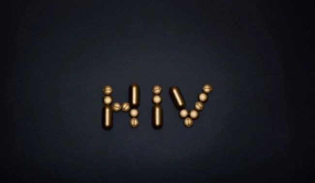 Gambar ilustrasi tulisan HIV. (Foto: padrinan/Pixabay)