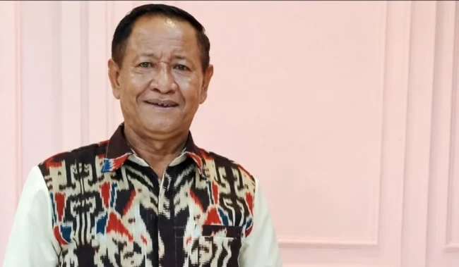 Kabag Kesra Setda SBD, Agustinus Herman Theedens