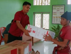 Pemdes Menne Ate SBD Bagikan 70 Alat Semprot Hama untuk Dukung Musim Tanam Jagung Kedua