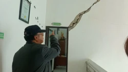 Bupati Yohanis Dade Tinjau Kerusakan Pasca-gempa RSUD Waikabubak, Instruksikan Percepatan Renovasi