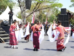 Pawai Pembangunan dan Karnaval Budaya NTT 2026 Diikuti 69 Peserta, Gubernur Melki: Momentum Perkuat Persatuan